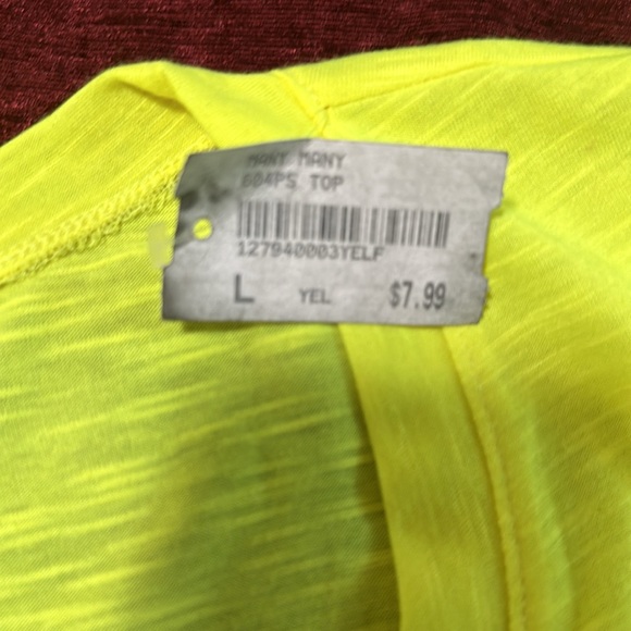 Nice, playful lime green/ neon yellow tee. - Picture 3 of 6
